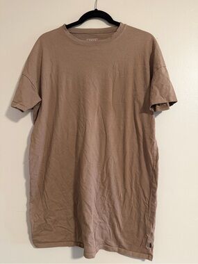 Lenyn Short Sleeve T-Shirt Dress in Brown